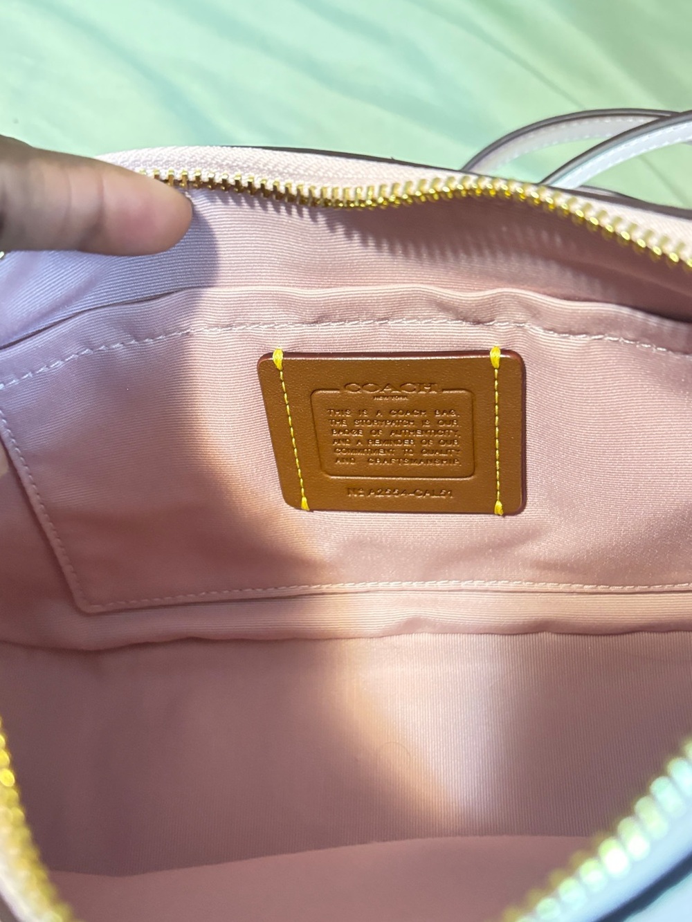 Coach powder pink Signature Canvas set - Picture 4 of 9